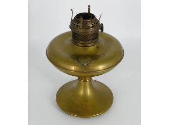 Antique Plume & Atwood 'Colonial' Brass Oil Lamp