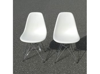 Pair Of Eames Plastic And Wire Eiffel Chairs For Vitra