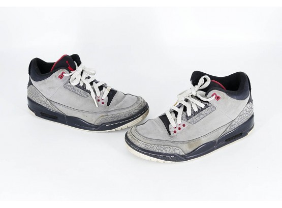 Pair Of Nike Air Jordan 3 Retro Stealth - Size Mens 10