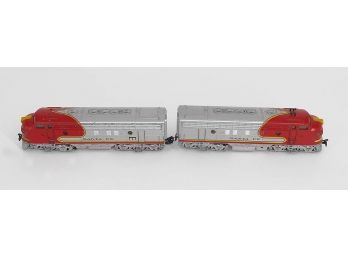Pair Of Marklin Santa Fe Electric Locomotives (3060 + 4060) - HO Gauge - Model Train
