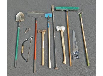 11 Different Outdoor Tools - Steel Tamping & Digging Bar