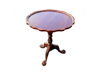 Philiadelphia Chippendale Style Mahogany Tilt Top Tea Table
