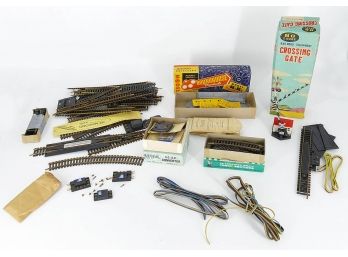Vintage Model Train HO Gauge Tracks, Accessories, And Train Car Kit