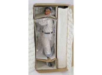 Ashton-Drake Large Figurine - Babe Ruth: The 60th Home Run - Never Removed From The Original Box