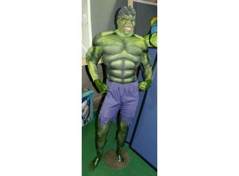 Life Size The Incredible Hulk Decorated Mannequin Display - Halloween