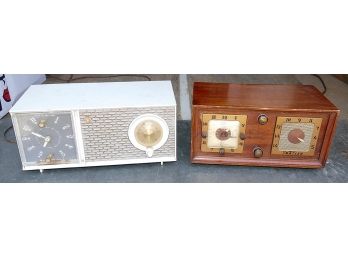 2 Vintage Tube Clock Radios