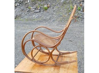 Antique Thonet Model 22 Bentwood Rocking Chair