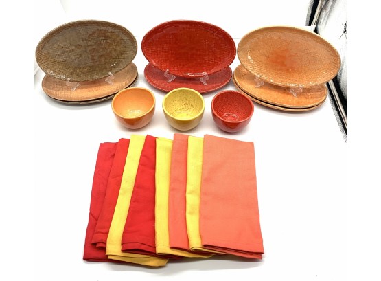 Set Of 8 Colorful Pottery Barn Plates, Matching Napkins, And 3 Colorful Bowls