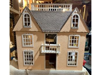 Beautiful Dollhouse And Dollhouse Supplies