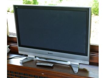 Panasonic TH-42PX60U 42' Plasma HDTV