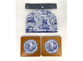 Spode Blue Italian Tea Caddy And Pair Of Trivets