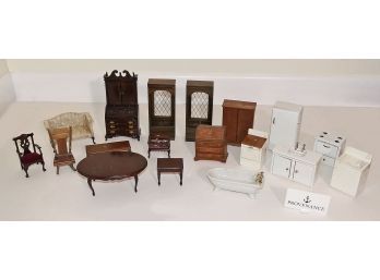 Large Dollhouse Furniture Lot