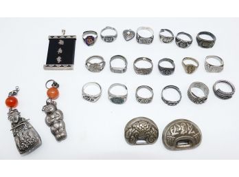 Vintage China Jewelry Lot - Rings And Pendants - Silver