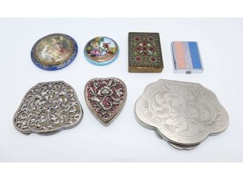 7 Different Vintage And Antique Compacts