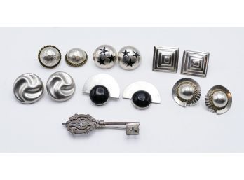 6 Pairs Of Vintage Mexican Designed Sterling Silver Earrings And A Key Shaped Brooch