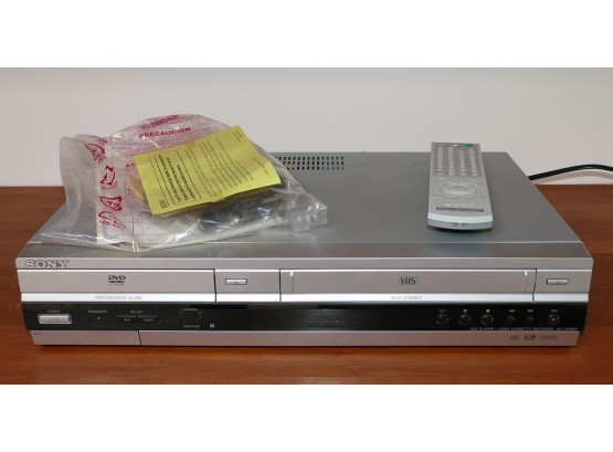 Sony Combination DVD/VHS Player - Model SLV-D360P