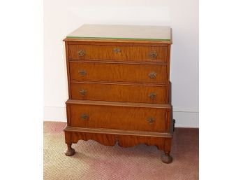 Chippendale Style Dresser With 4 Drawers And Glass Top