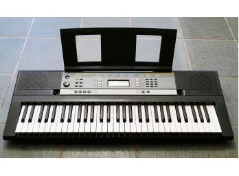 Yamaha YPT-240 61-Key Portable Keyboard