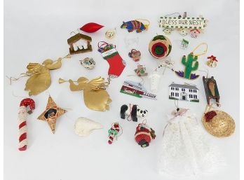 20+ Different Christmas Ornaments And Sign