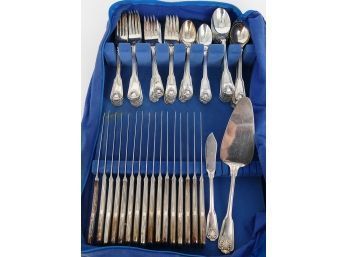60 Pieces Of Silverplate Flatware - The Main Couse (Japan) - 12 Place Settings