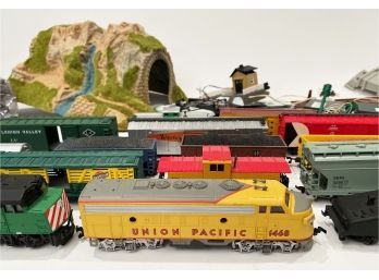 Large HO Scale Model Train Set - Bachmann, Like-Life, Etc - Tracks, 16 Trains, Structures, And More