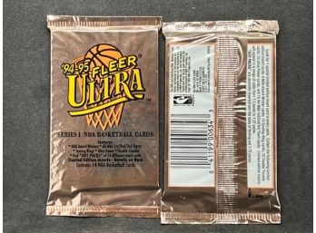 1994-95 FLEER ULTRA BASKETBALL PACKS (2) CHANCE AT HOT PACK!