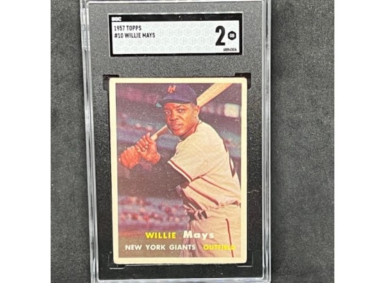 1957 TOPPS WILLIE MAYS SGC - NEAR PERFECT CENTERING PLEASE READ