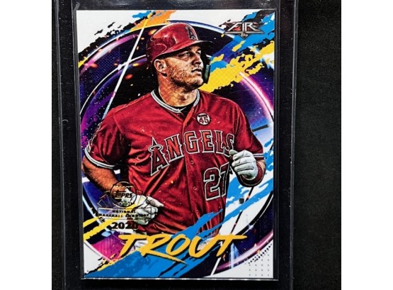 2020 TOPPS FIRE MIKE TROUT WITH GOLD STAMP