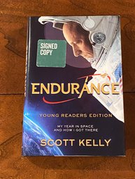 Endurance Young Reader's Edition By Scott Kelly SIGNED First Edition