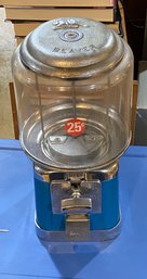 Vintage Beaver 25 Cent Gumball Machine With Key (pickup Only)