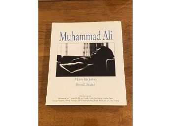Muhammad Ali A Thirty-Year Journey SIGNED By Howard L. Bingham & Muhammad Ali First Printing