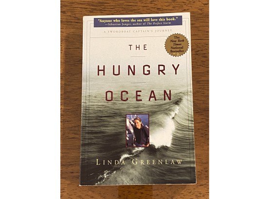 The Hungry Ocean By Linda Greenlaw SIGNED Paperback