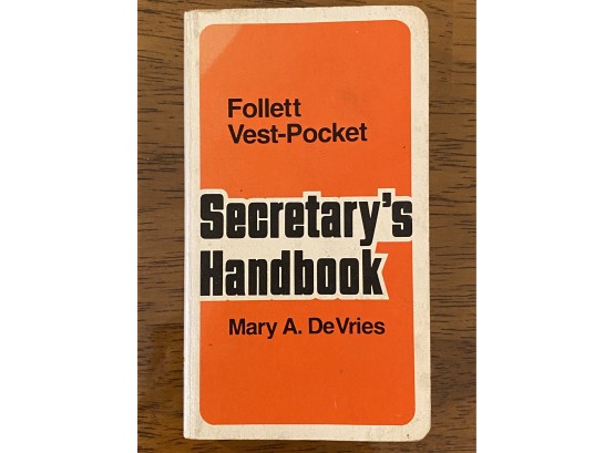 Follet Vest-pocket Secretary's Handbook By Mary A. De Vries First Printing 1980