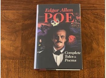 Edgar Allan Poe Complete Tales & Poems