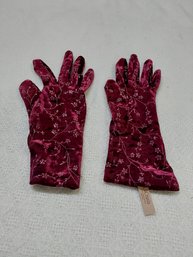 Pair Of LA Crasia Gloves