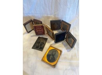 Lot-o-Re Of Mysterious Frames And Miniatures