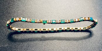 18k Gold 8 Inch Bracelet With Diamonds And Emeralds