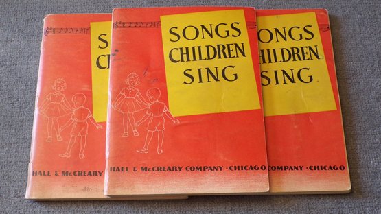 Vintage Books, (3) 1943 'Songs Children Sing'