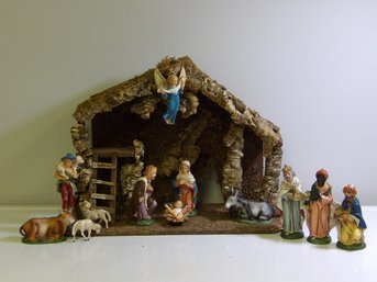 Vintage Cork   Nativity Scene With Figurines
