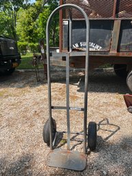 Milwaukee D-handle Truck Is A Heavy-duty Hand Truck HD800P As Pictured