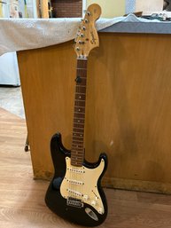 Squire Strat By Fender Affinity With Stand