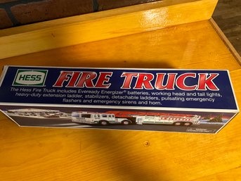 2000 Hess Collectible Fire Truck With New In Box