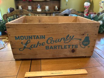 California Fruit Crate Original Label Wood Advertising Shipping Box Mountain Lake County Bartletts Pears