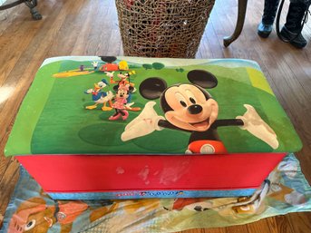 33x16x15 Mickey Mouse And Friends Toy Box Needs A Good Cleaning