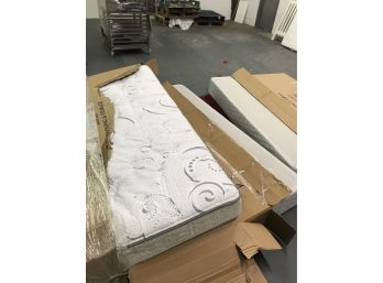 New King Raymour And Flanigan Reinhart Serta Mattress With 2 Twin Box Springs