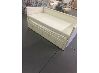 Hemnes Ikea Day Trundle Bed With 3 Drawers Twin To King With 2 Mattresses