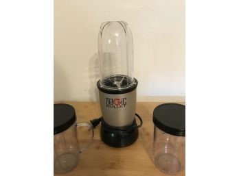 Magic Bullet With 2 Cups With Lids