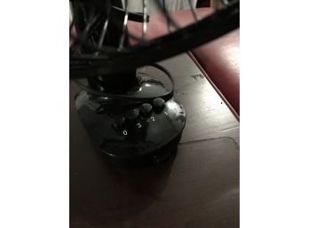 Black Desk Fan With 3 Speeds