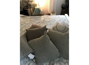 Assorted Lot Of 7 Throw Pillows