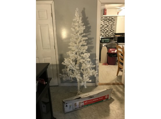 6 Foot White Christmas Tree